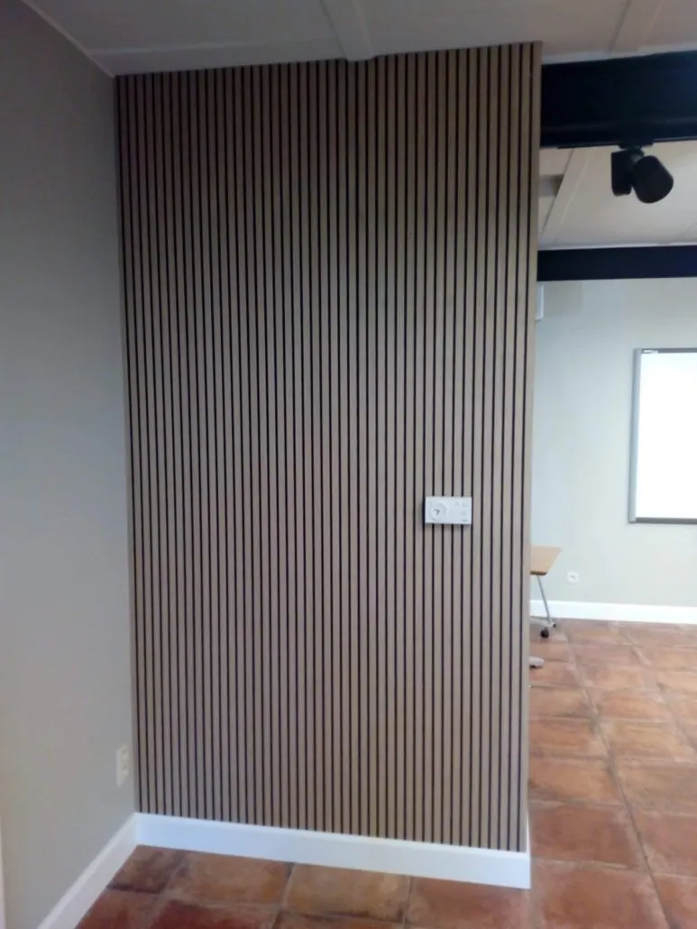 Akoestische houten wandpanelen